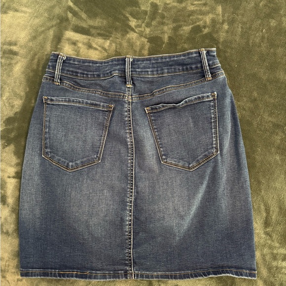 Apt. 9 Blue and Gold Knee-Length Pencil Skirt for Work - Picture 2 of 3